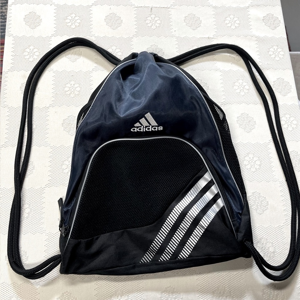 🌸 5 for $20 Sale🌸Adidas Backpack with Classic Stripes, drawstring closure/zip